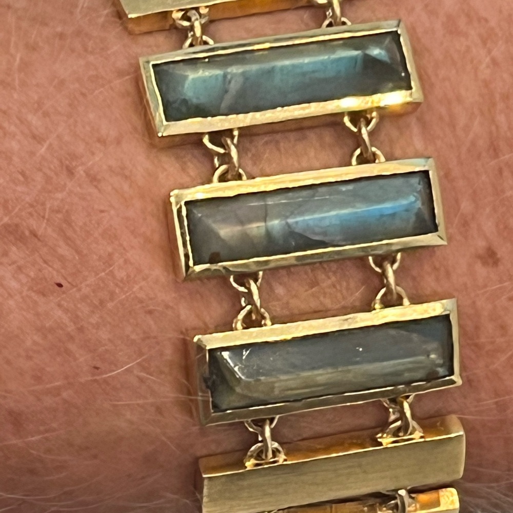 Ladies Gemstone & Goldtone magnetic bracelet